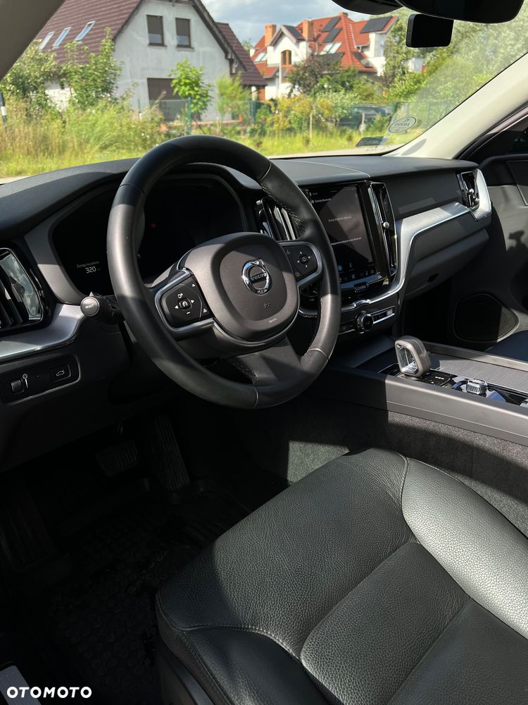Volvo XC 60 B4 D Momentum Pro - 13