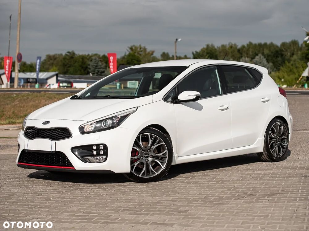 Kia Ceed 1.6 T-GDI GT L - 6