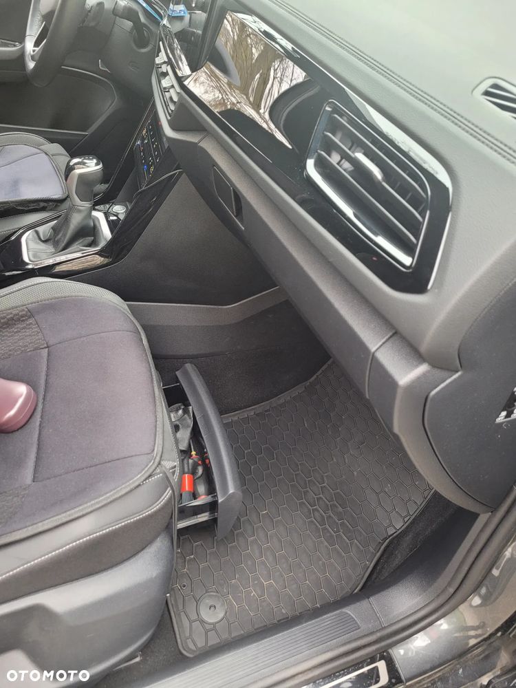 Volkswagen T-Roc - 22