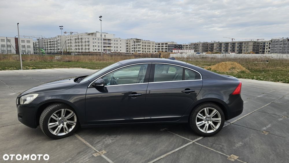 Volvo S60 D3 Momentum - 3