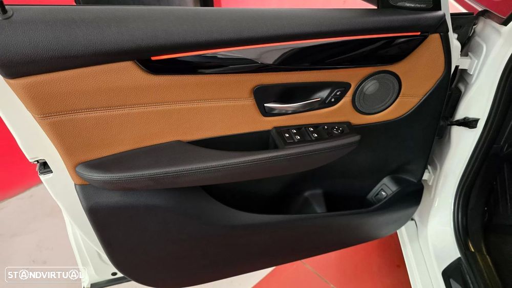 BMW 216 Active Tourer d Line Sport Auto - 18