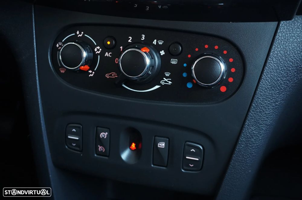 Dacia Sandero Stepway TCe 90 (S&S) Prestige - 30