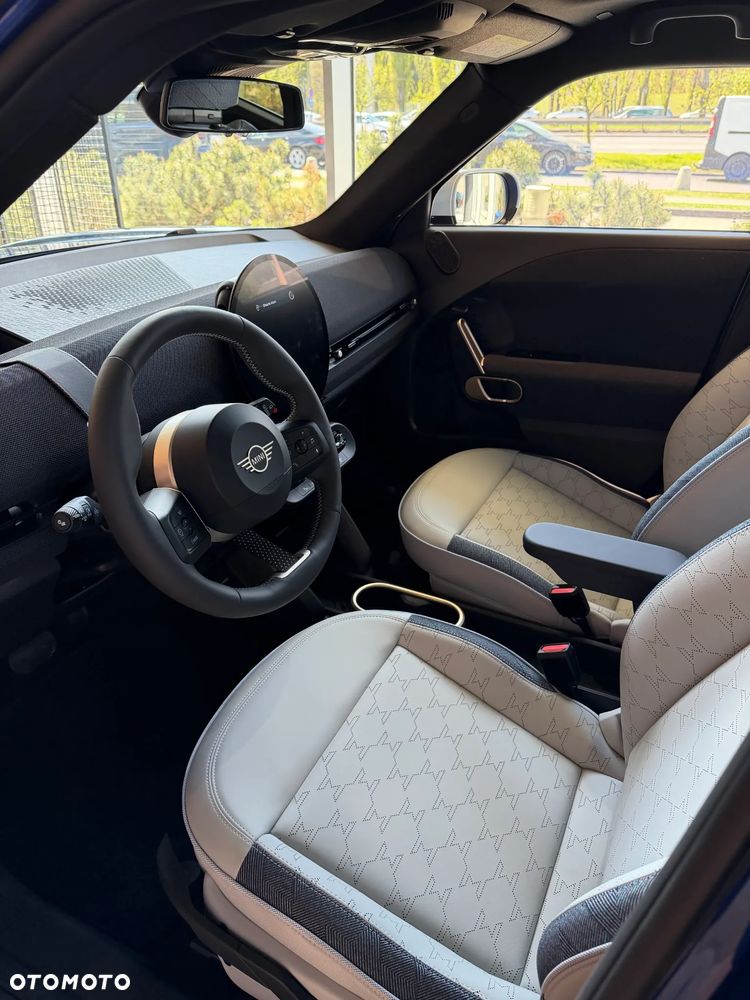 MINI Aceman SE Classic Trim - 7