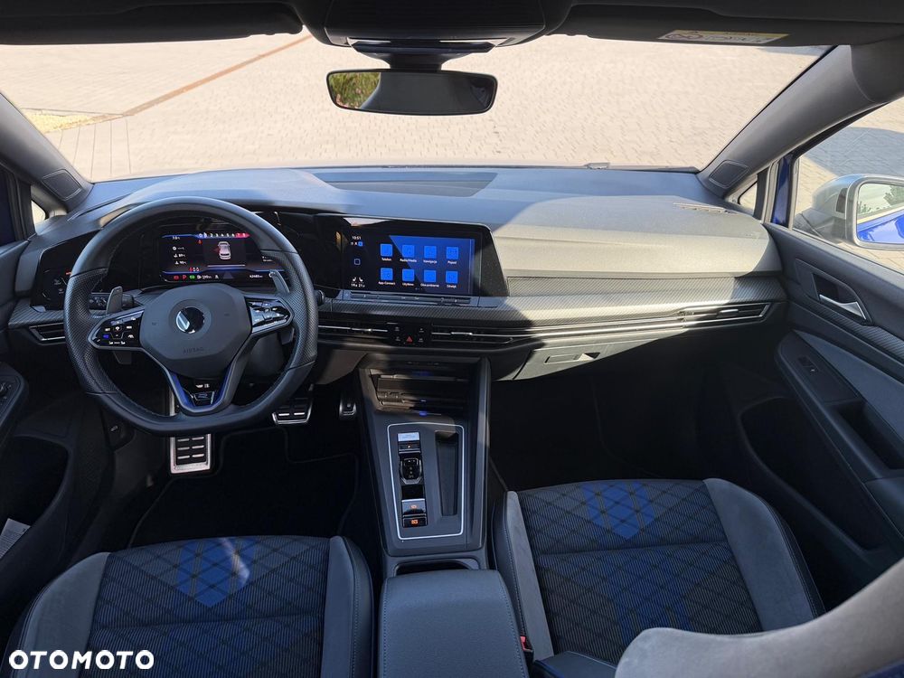 Volkswagen Golf VIII 2.0 TSI 4Motion R DSG - 20