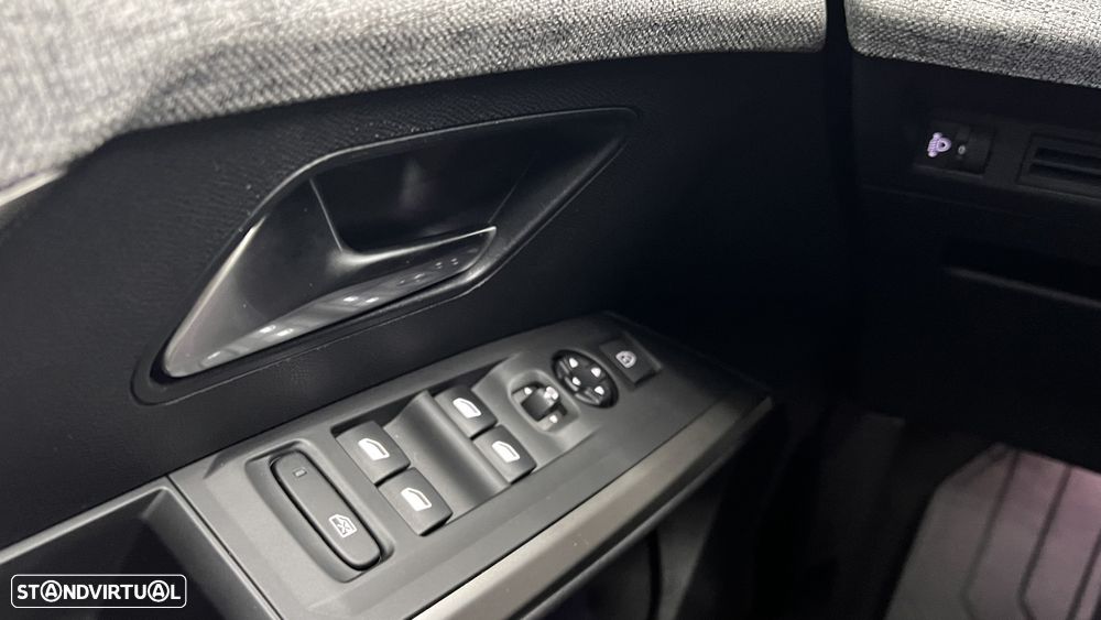 Peugeot 5008 1.2 Hybrid Allure e-DCS6 - 43