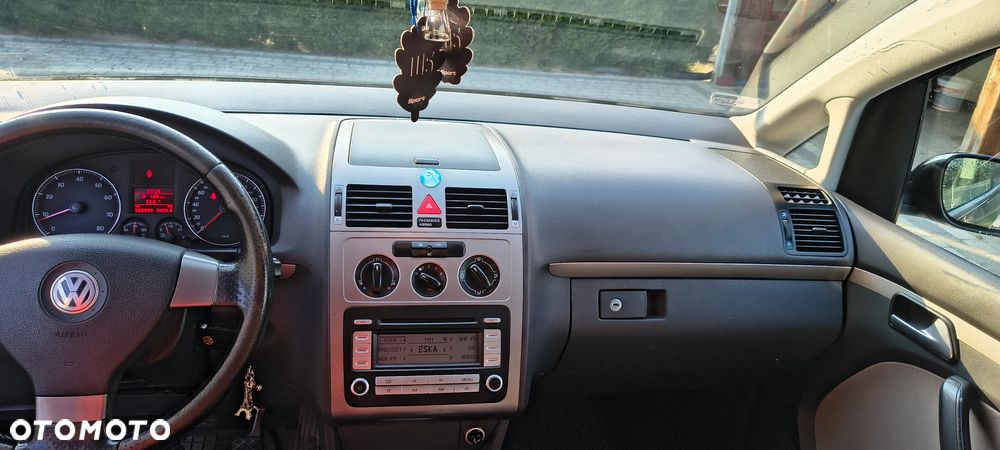 Volkswagen Touran 1.4 TSI Cross - 7