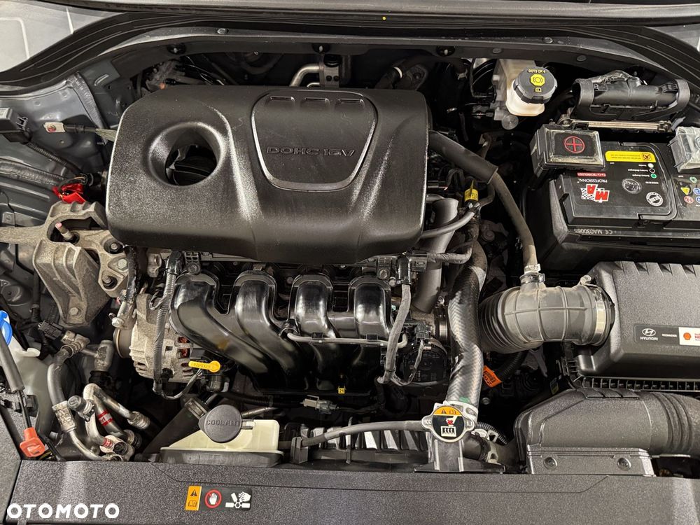 Hyundai Elantra - 27