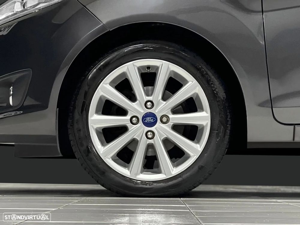 Ford Fiesta - 12
