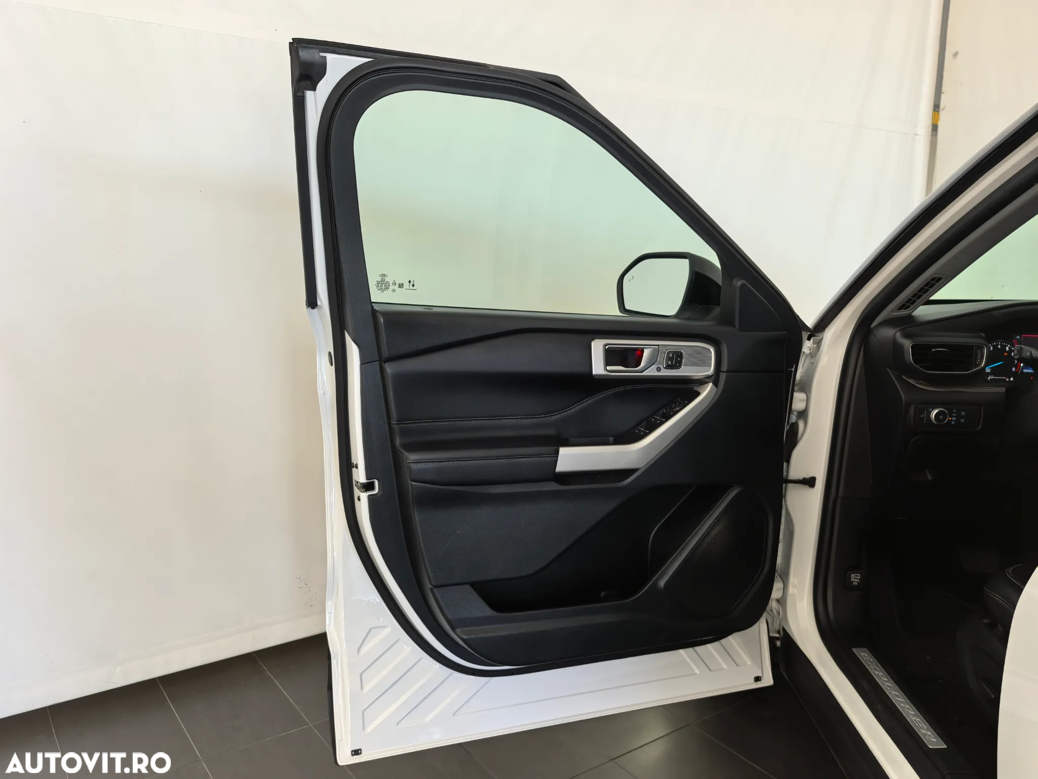 Ford Explorer - 9