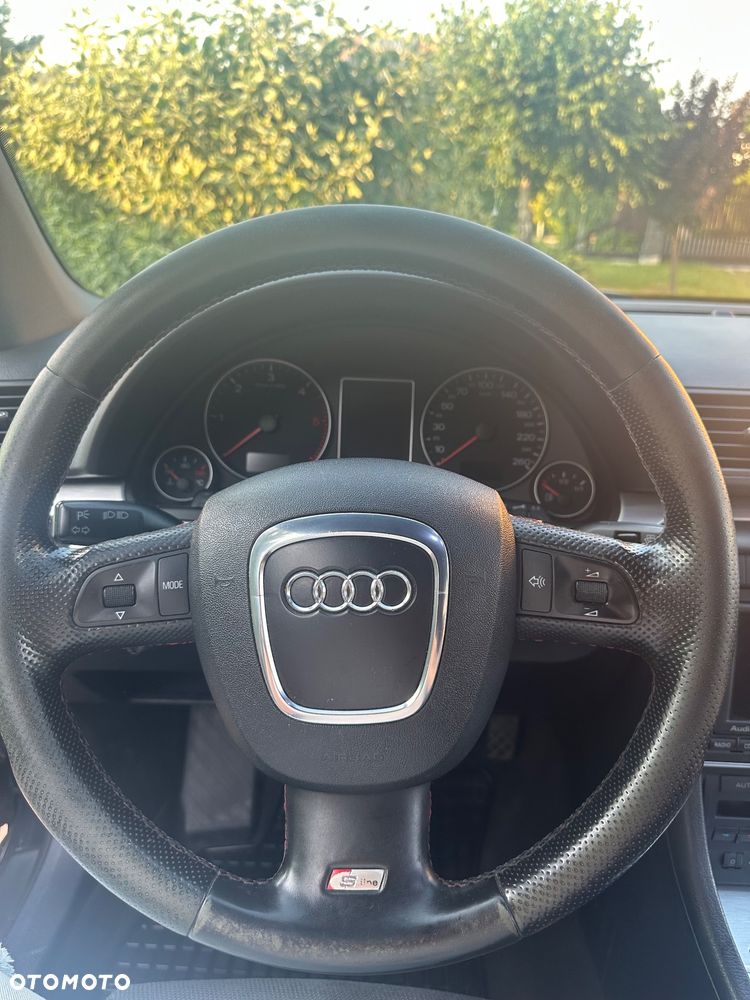 Audi A4 Avant 2.0 TDI Quattro - 13
