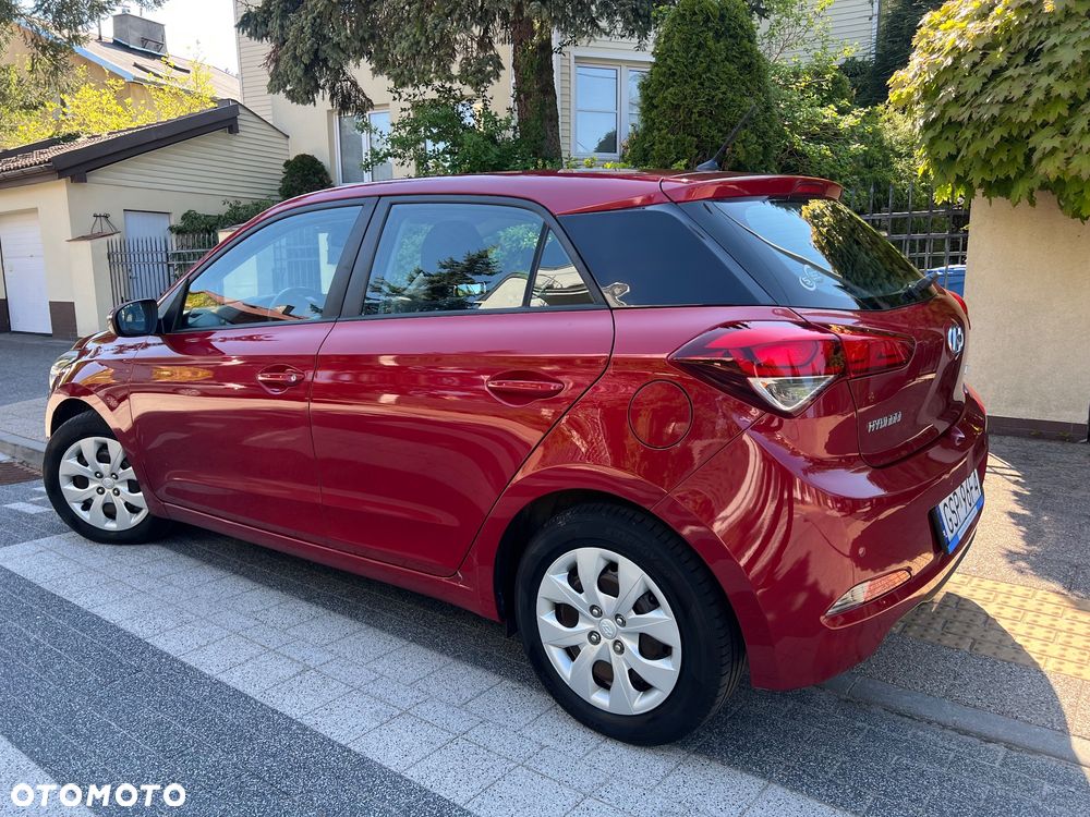 Hyundai i20 1.4 - 13