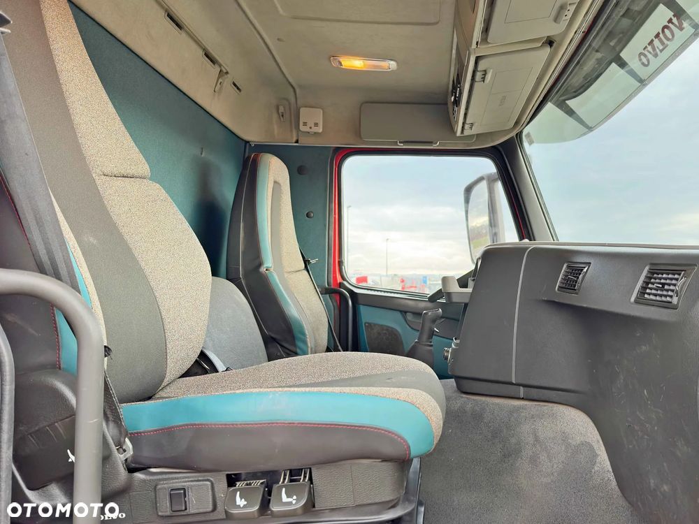 Volvo FM 370 * WYWROTKA 6,40 m + BORDMATIC / 8x4 - 11