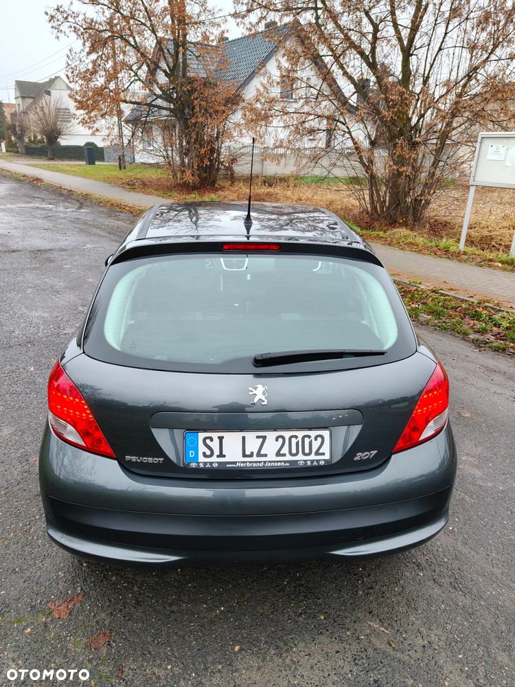 Peugeot 207 - 3