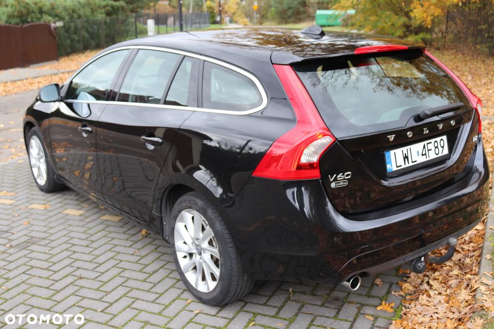 Volvo V60 D2 Base - 3