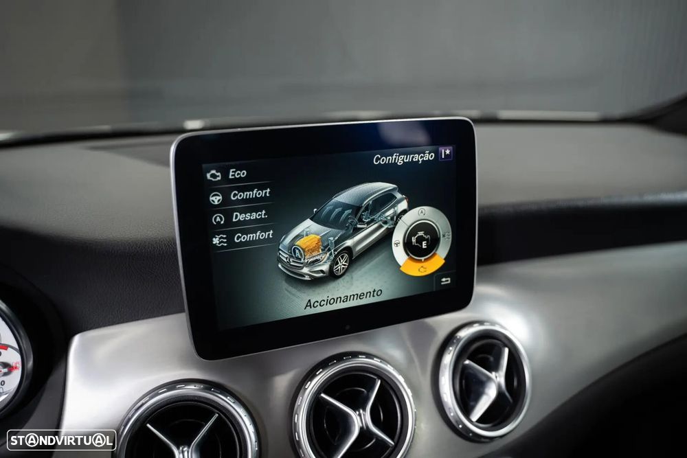 Mercedes-Benz GLA 200 - 29