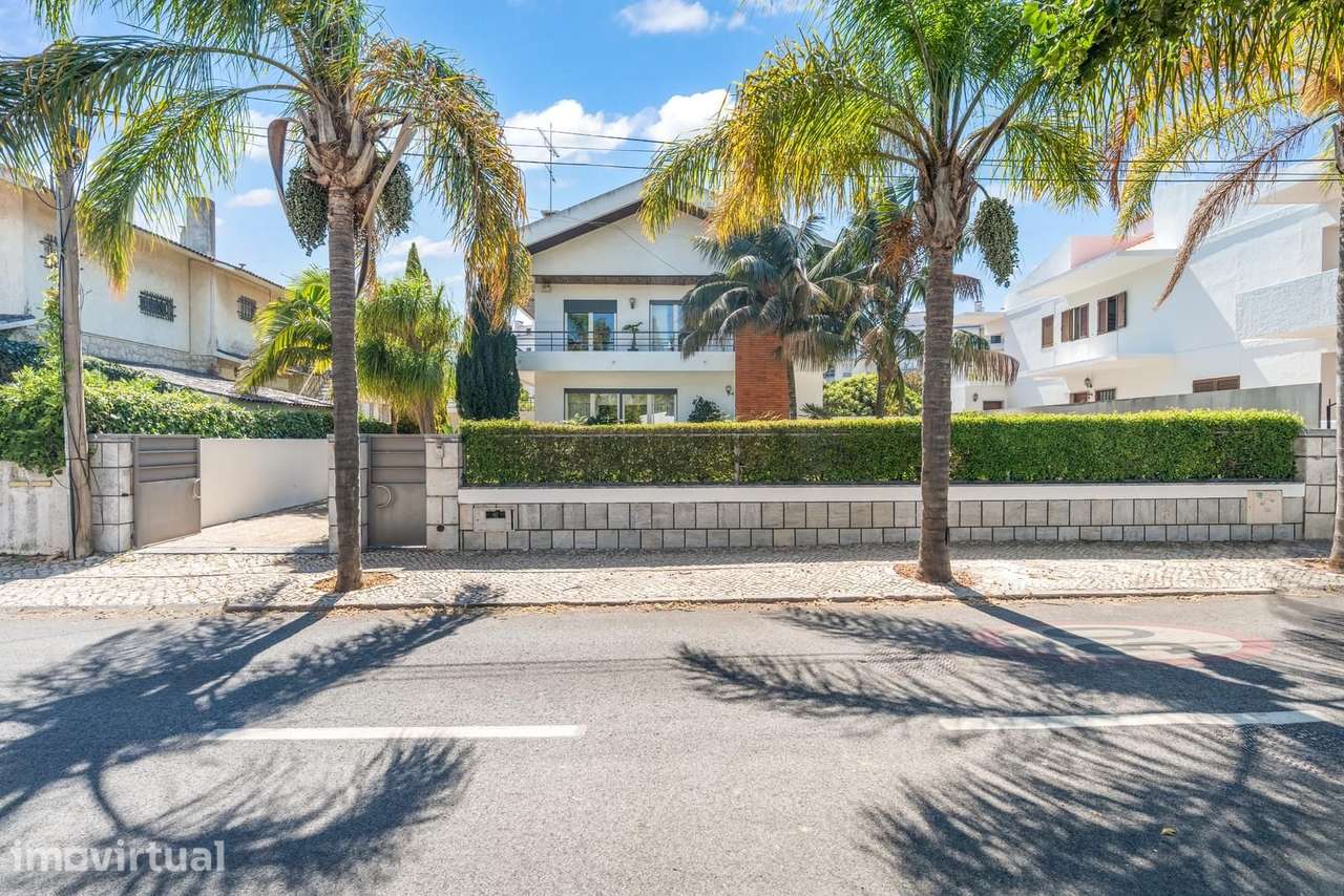 Moradia T4 com jardim, Nova Oeiras, Oeiras - Grande imagem: 2/49