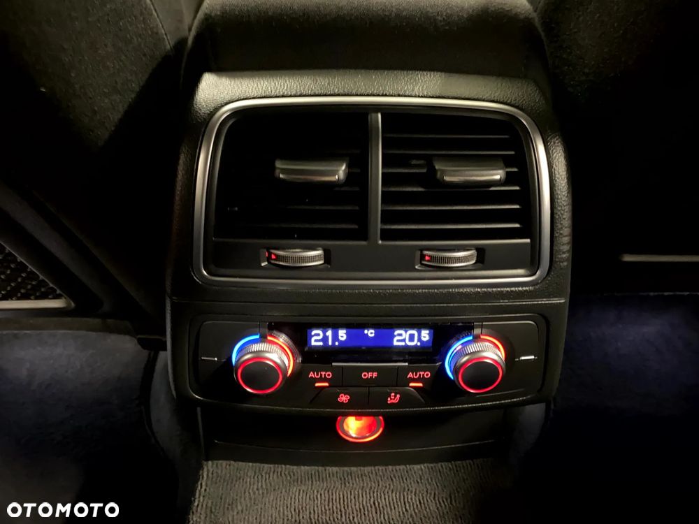 Audi A6 Avant 2.0 TDI Ultra DPF S tronic - 27