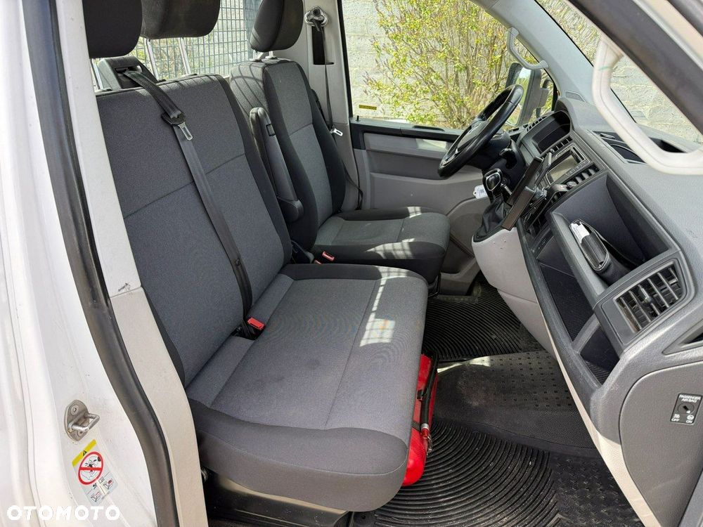 Volkswagen Transporter - 9