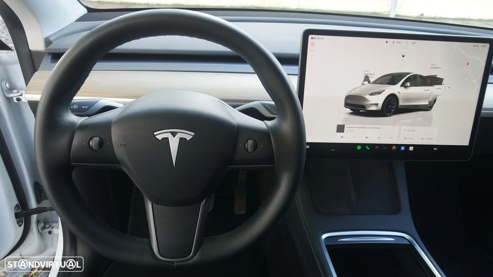 Tesla Model Y Long Range Dual Motor AWD - 38
