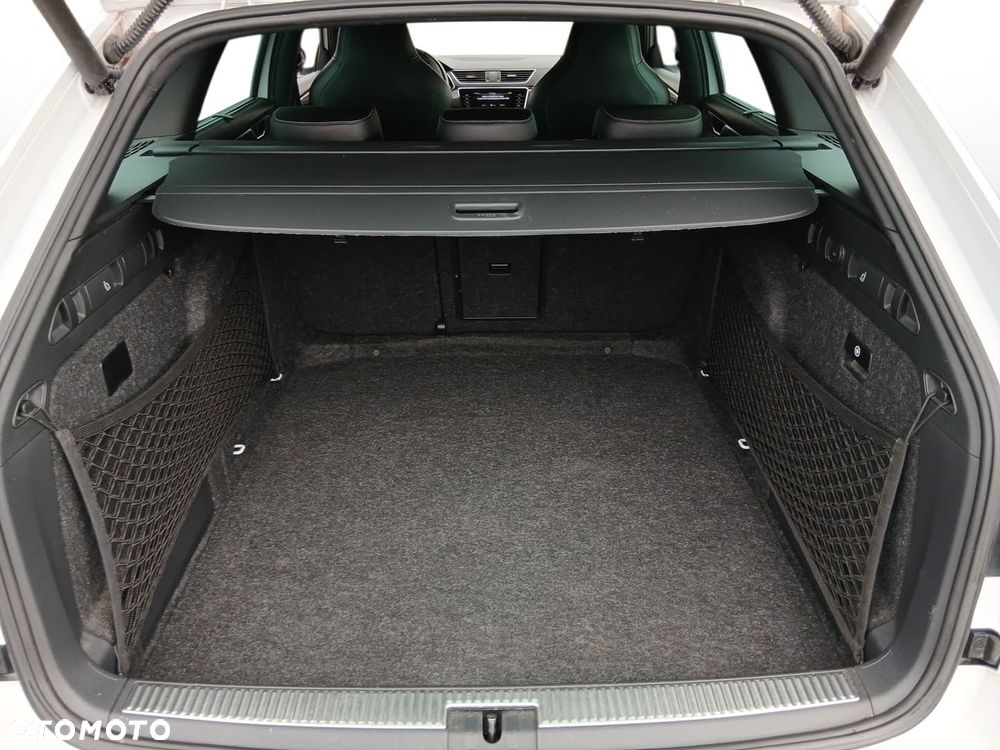 Skoda Superb 2.0 TDI SCR 4x4 Sportline DSG - 29