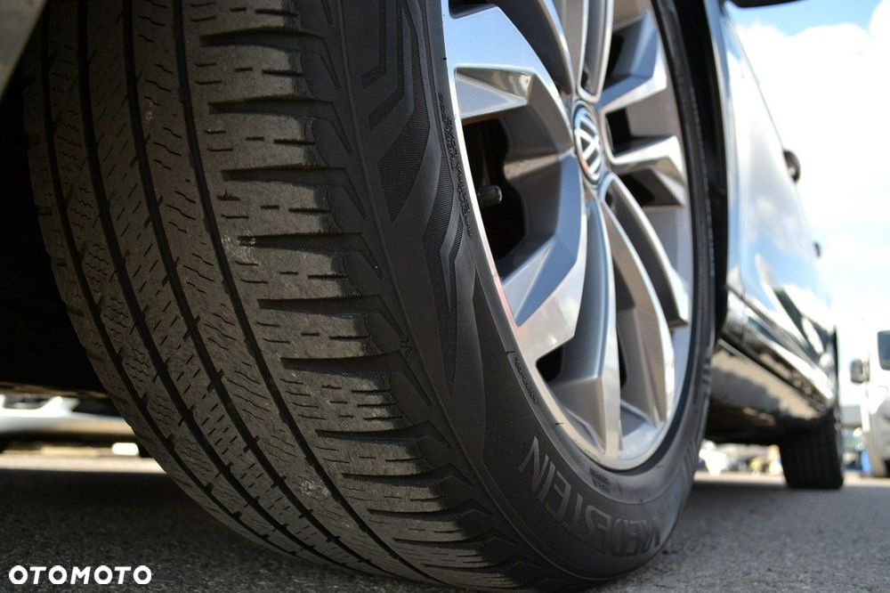 Volkswagen Passat - 6