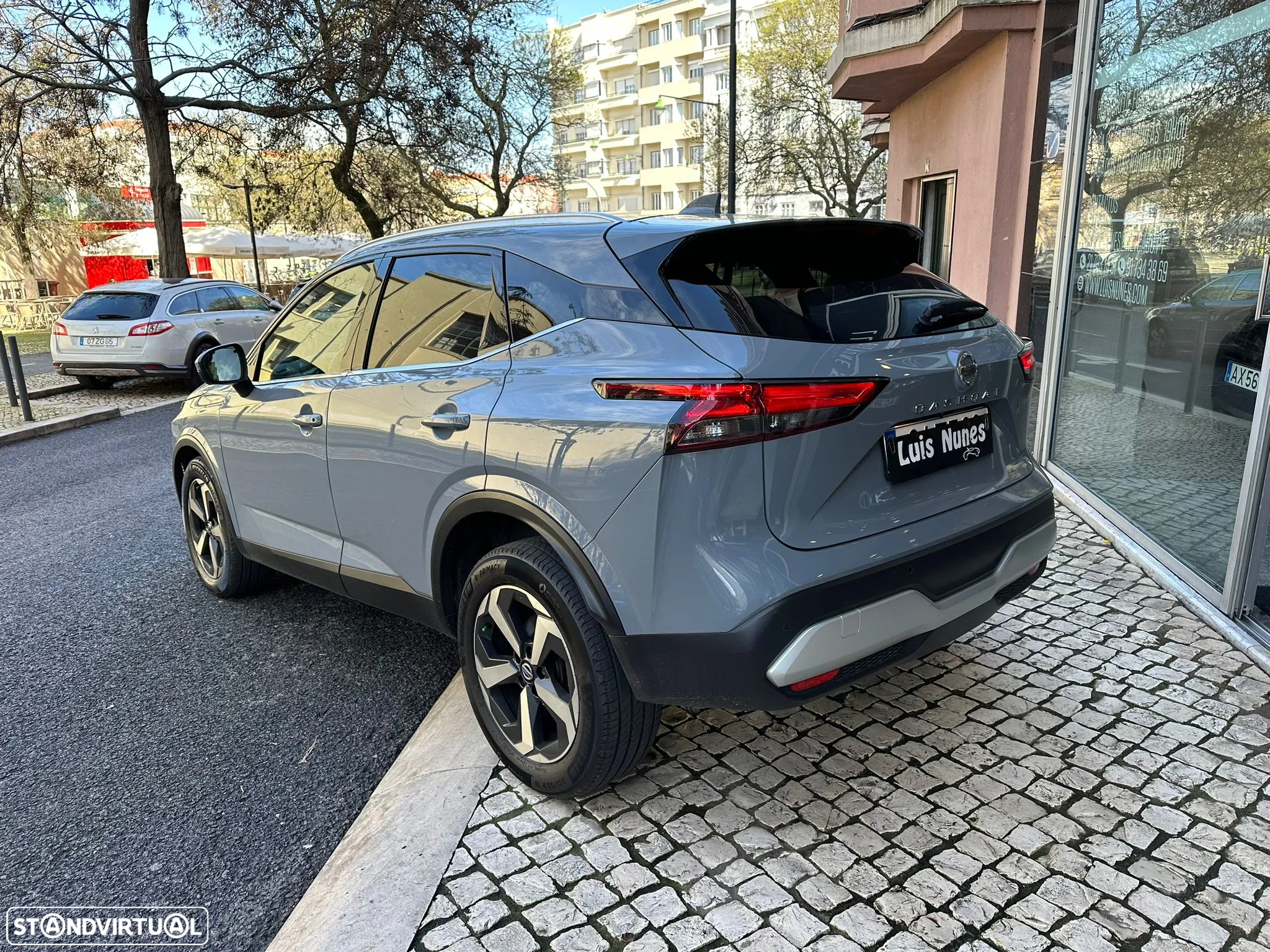 Nissan Qashqai 1.3 DIG-T N-Connecta Xtronic - 10
