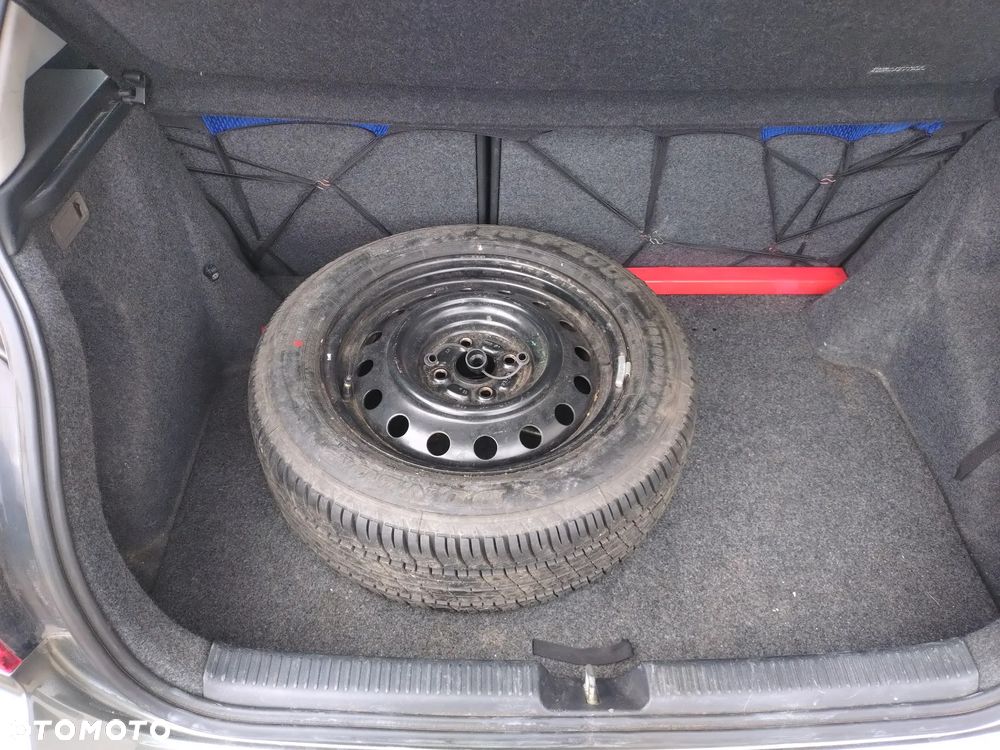 Toyota Corolla 1.6 VVT-i Luna - 5