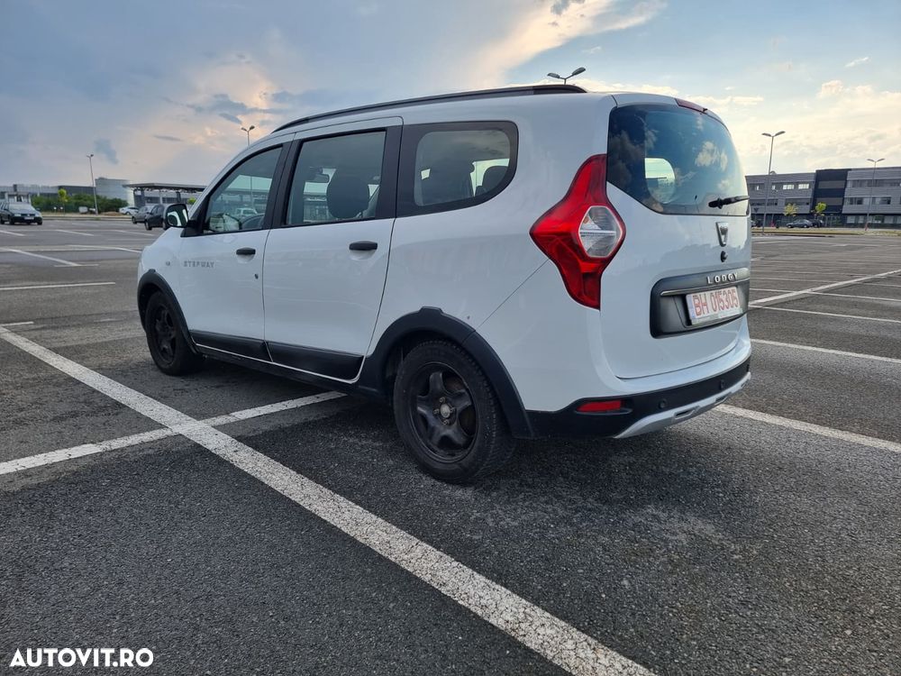 Dacia Lodgy TCe 130 GPF Stepway - 3
