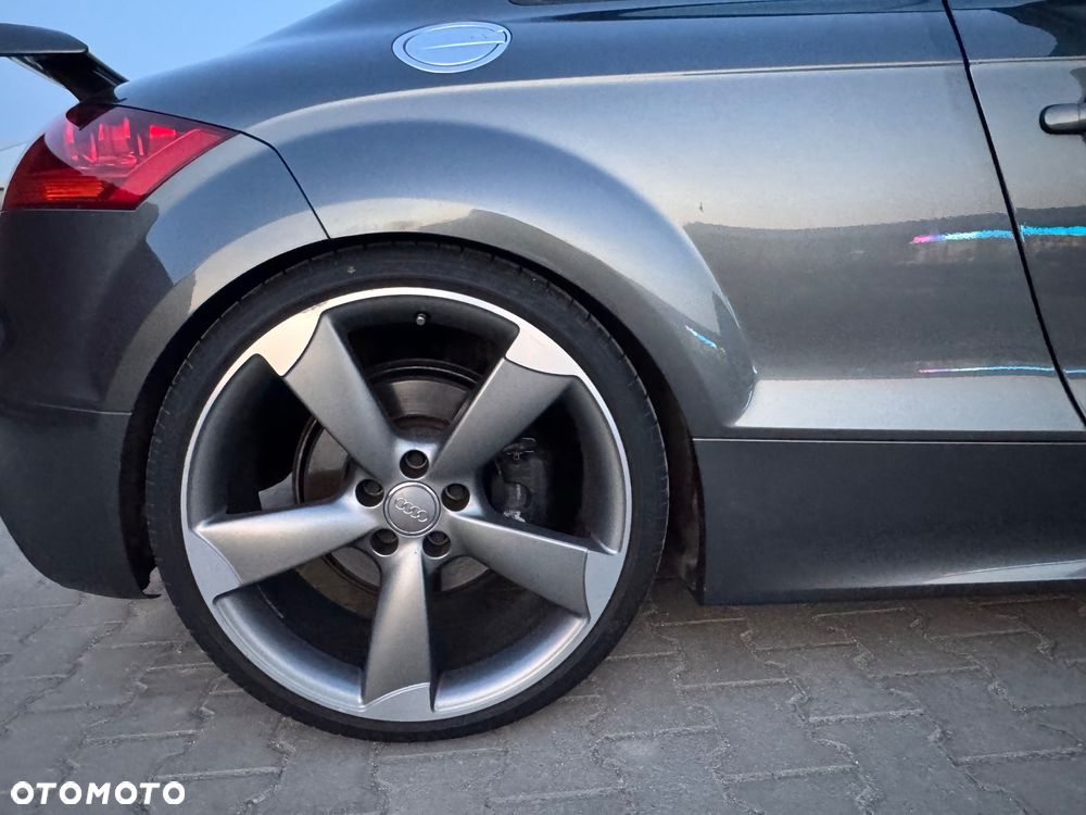 Audi TT RS Coupé - 11