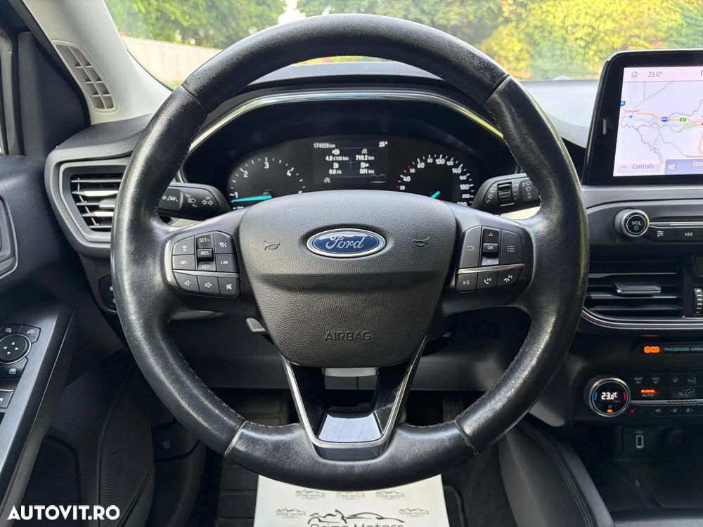 Ford Focus 1.5 EcoBlue Titanium - 29