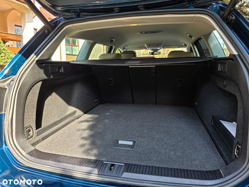 Volkswagen Passat Variant 2.0 TDI EVO Elegance DSG - 7
