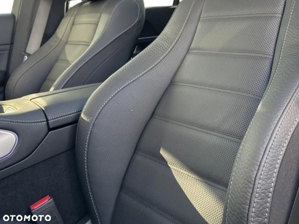 Mercedes-Benz GLS - 8