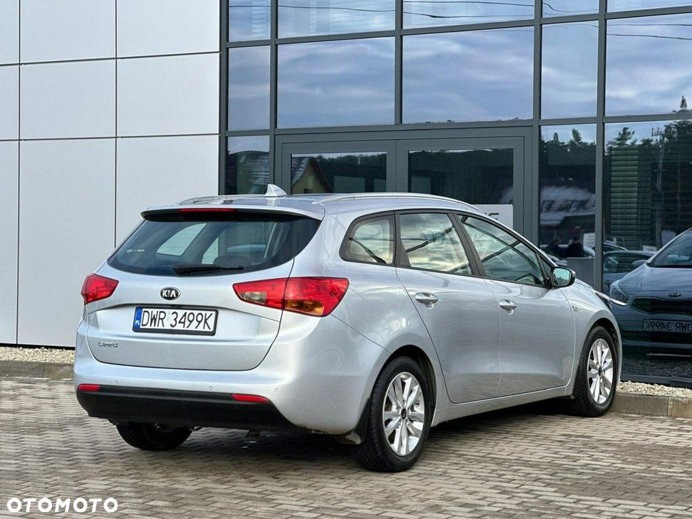 Kia Ceed 1.6 CRDi L - 8