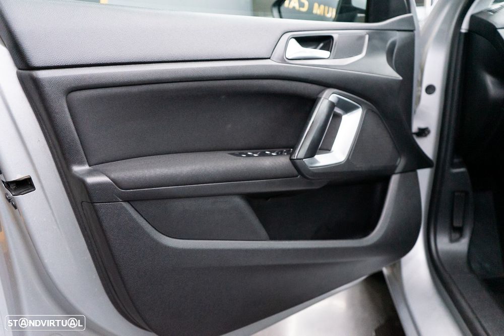 Peugeot 308 SW 1.6 BlueHDi Allure - 24