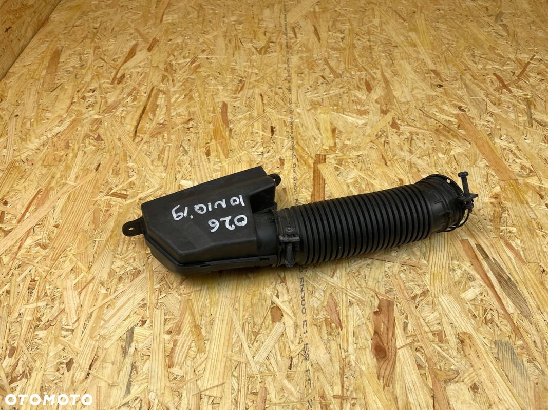 WLOT DOLOT PRZEWÓD POWIETRZA HYUNDAI IONIQ 28211-G2102 2016- - 2