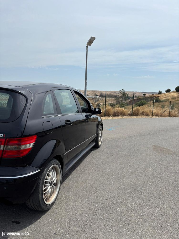 Mercedes-Benz B 180 CDi Autotronic - 9