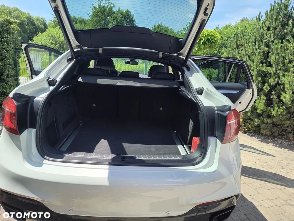 BMW X6 xDriveM50d - 22