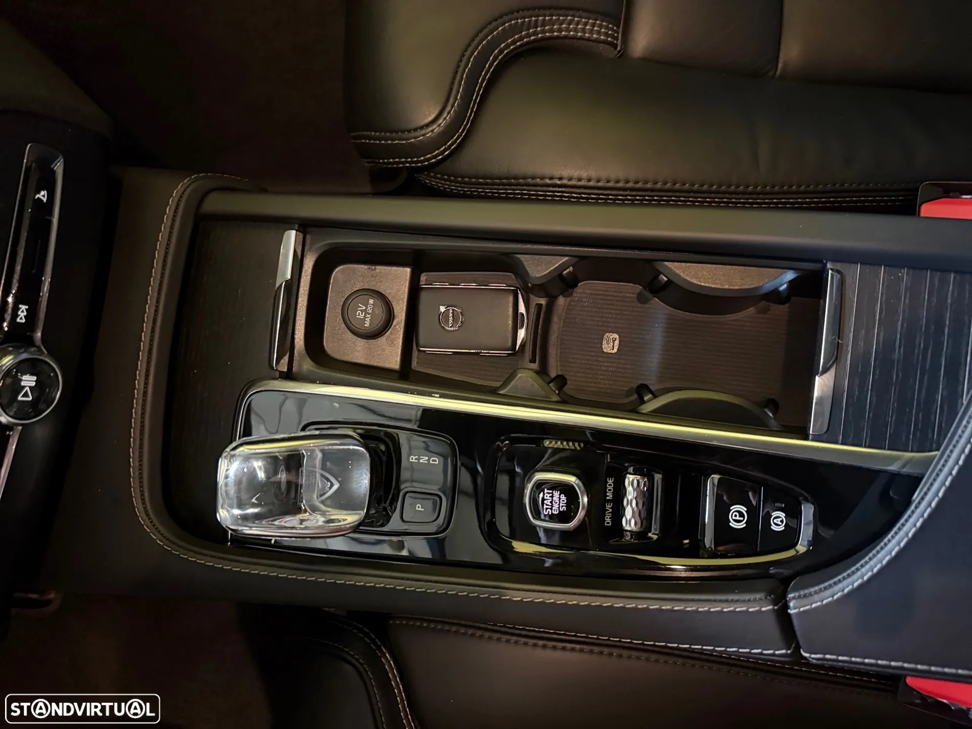 Volvo XC 90 2.0 B5 Inscription AWD - 16