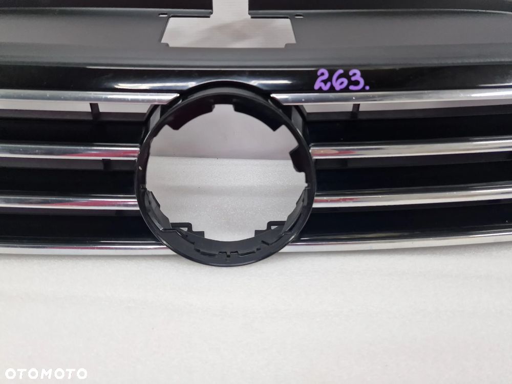 VW PASSAT B8 3G0 15-  ATRAPA / GRILL PRZEDNI PRZÓD NA WĄSKĄ GÓRNĄ LISTWĘ / CHROM , NR 3G0853651 / 3G0853651A / 3G0853653 , NR AUKCJI GL263 - 7