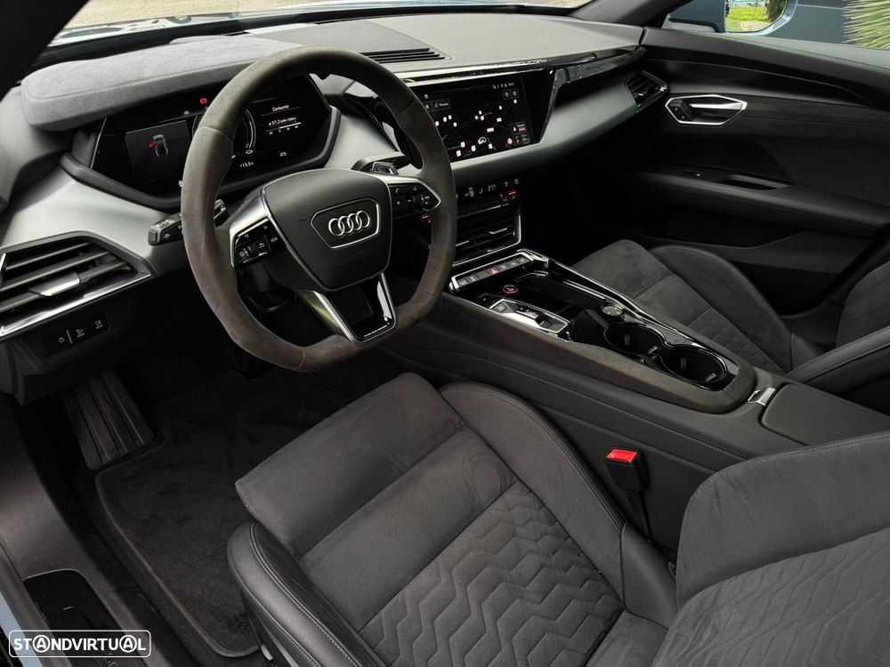 Audi e-tron GT quattro - 4