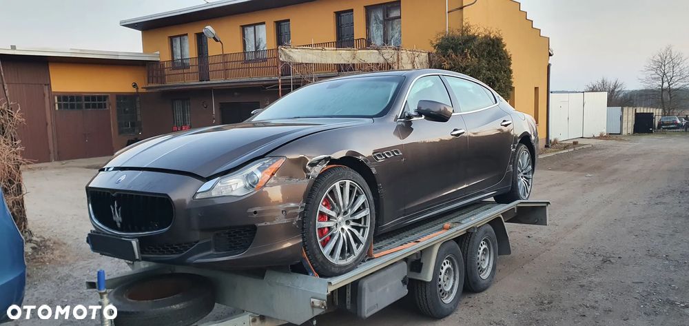 Maserati Quattroporte - 1