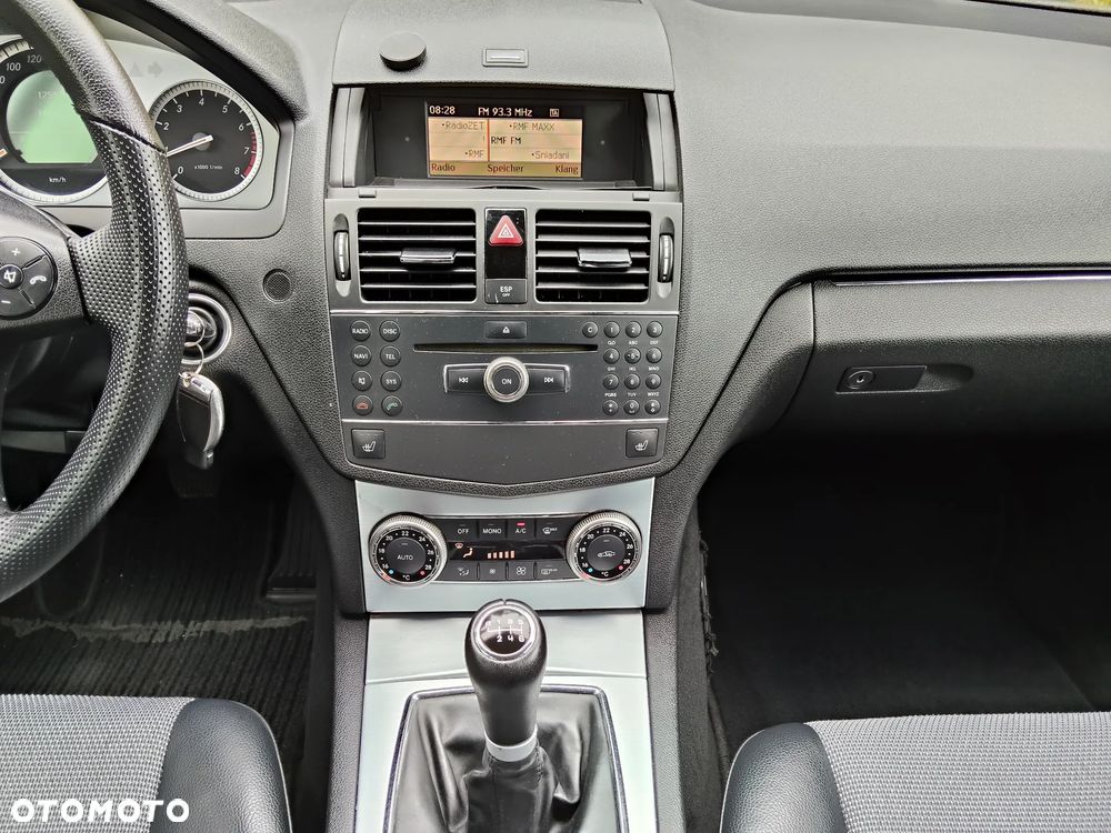 Mercedes-Benz Klasa C 200 Avantgarde Edition - 10