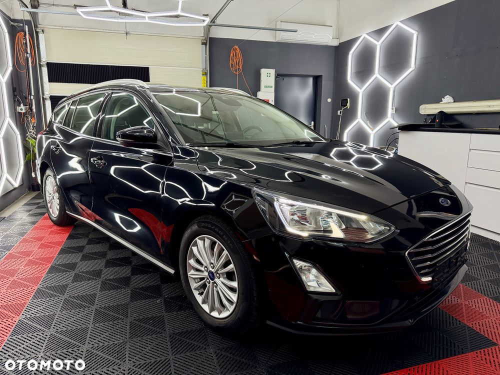 Ford Focus 1.5 EcoBlue STart-Stopp-System TITANIUM - 2