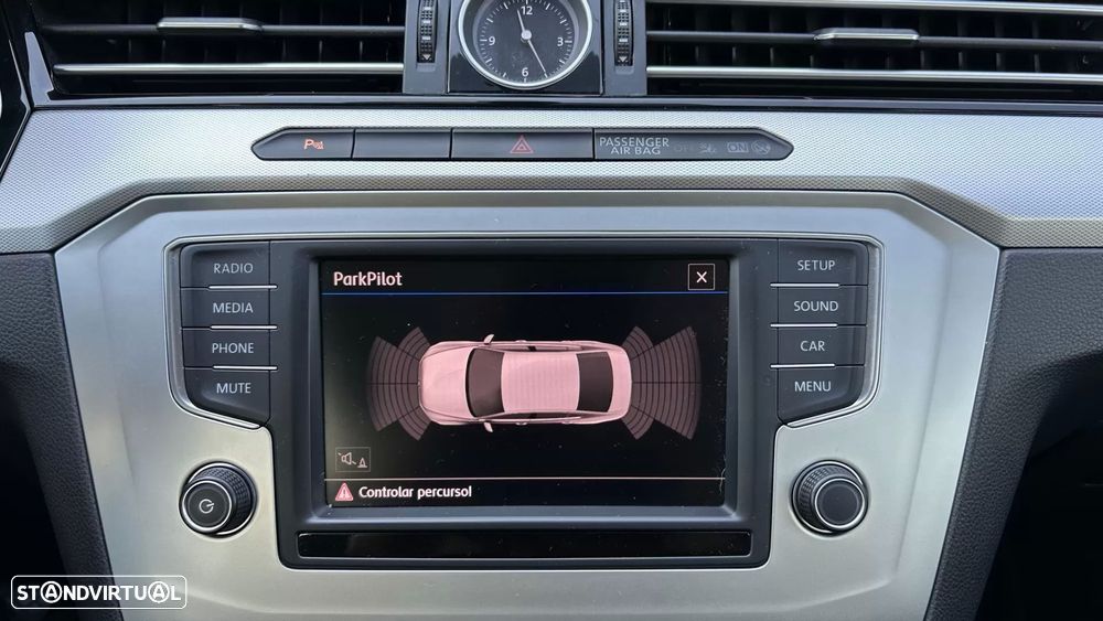 VW Passat 2.0 TDI Confortline - 17