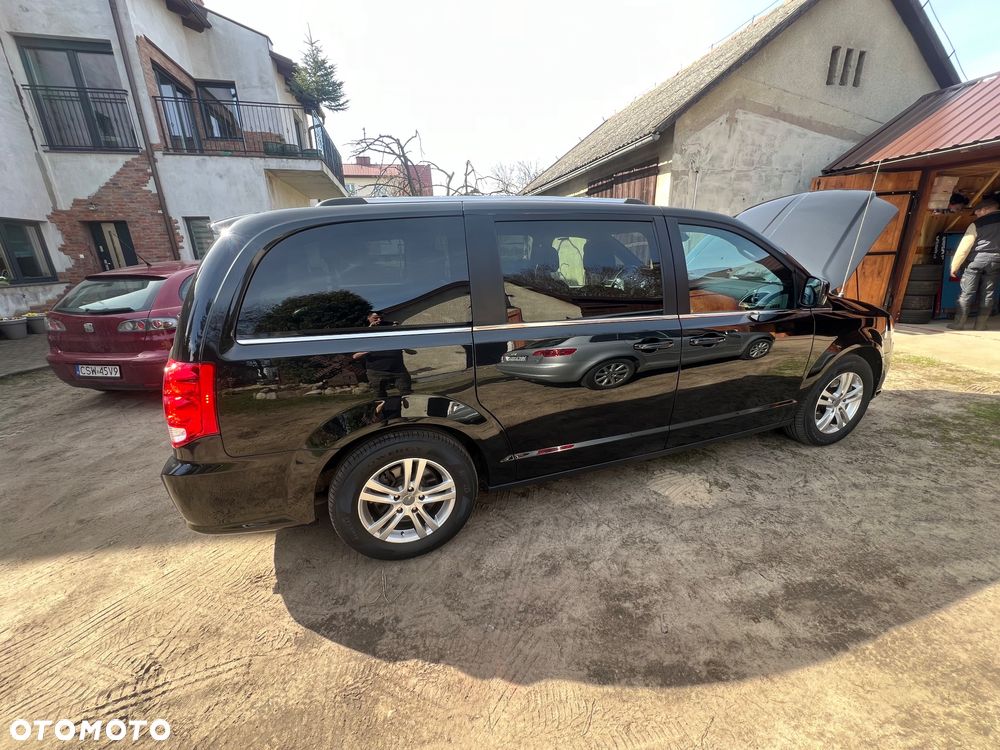 Dodge Grand Caravan 3.6 R/T - 5