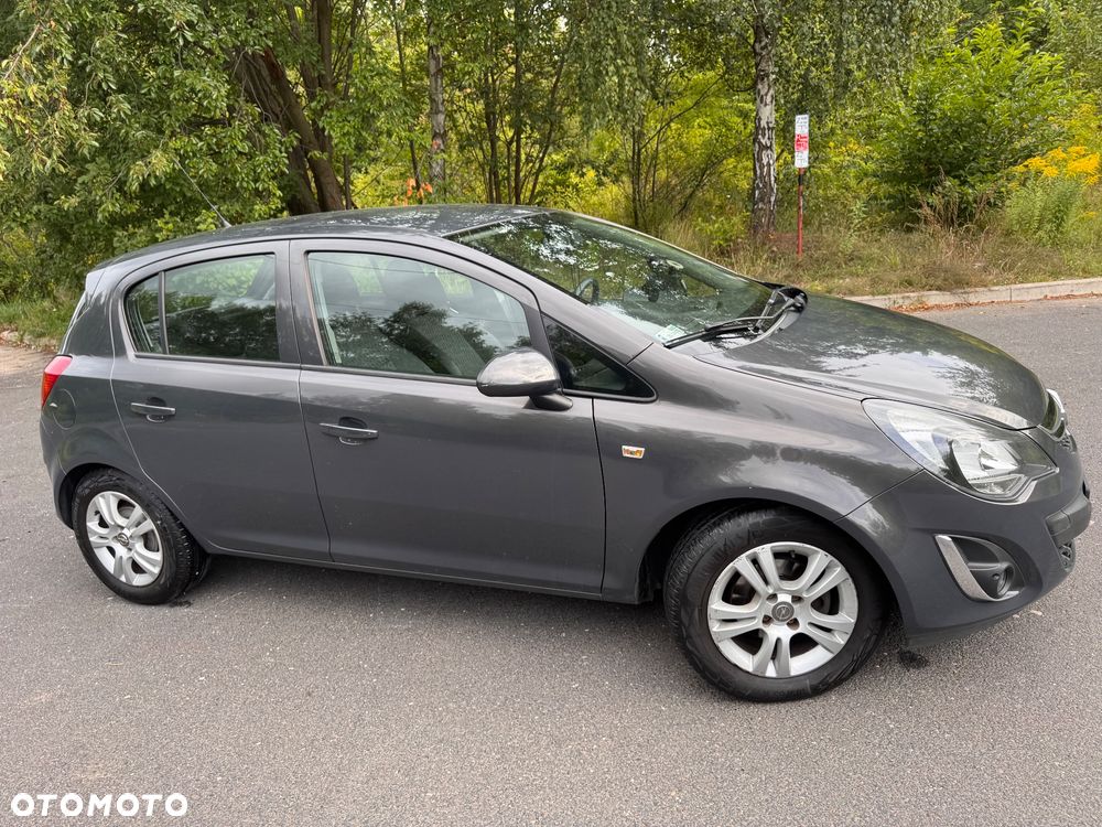 Opel Corsa 1.4 16V Cosmo - 6