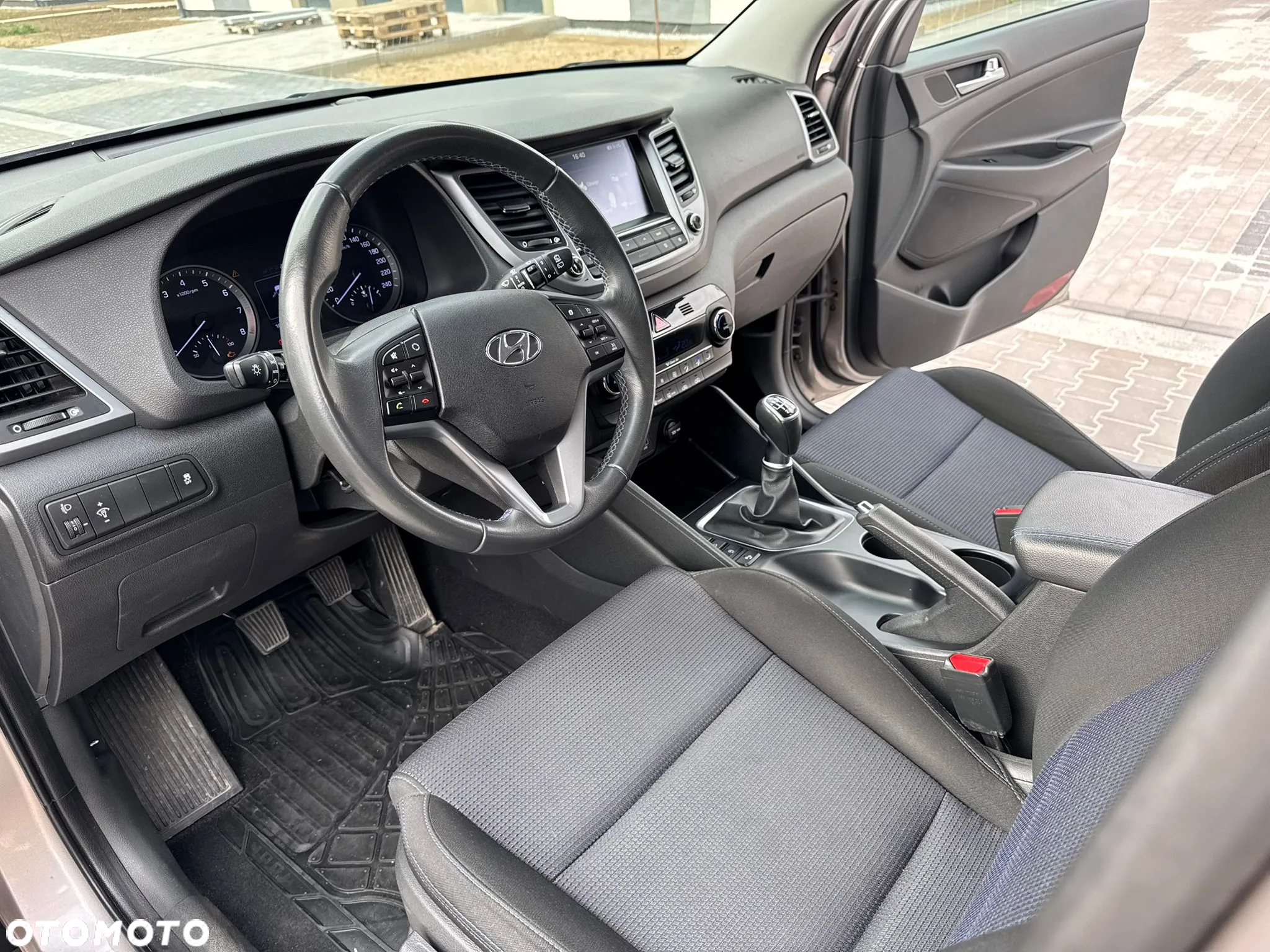 Hyundai Tucson 1.6 GDI BlueDrive Design 2WD - 5