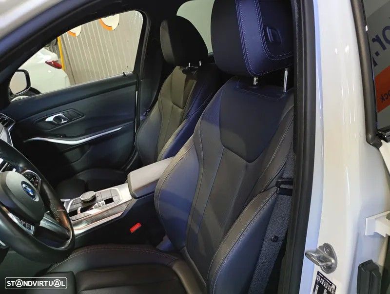 BMW 320 e Pack Desportivo M Auto - 20