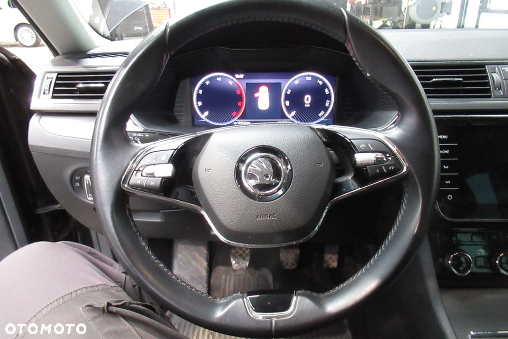 Skoda Superb 2.0 TDI Ambition - 8