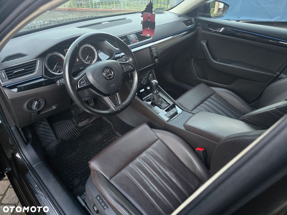 Skoda Superb 1.8 TSI L&K DSG - 7